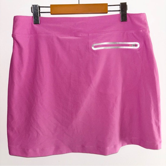 Nike Golf - Dry-Fit Pink Skortπ - Picture 2 of 6